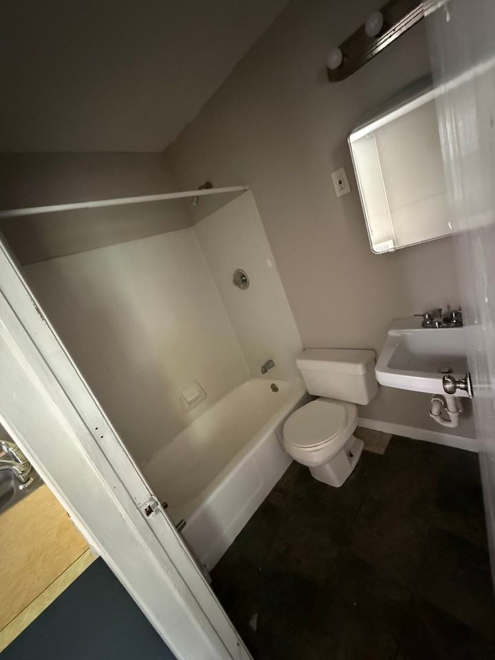 156 New Britain Ave #1 - Photo 4 of 20