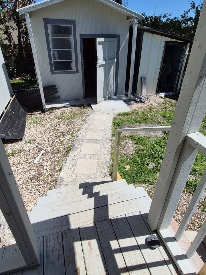 11426 Rohrman Rd - Photo 4 of 10