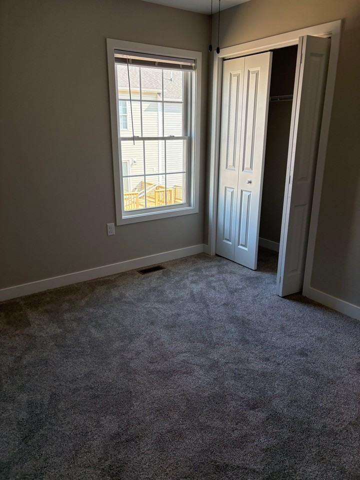 1313 Owen Ln - Photo 5 of 10