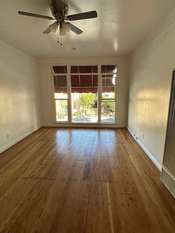 1781 Orchid Ave #201 - Photo 3 of 17
