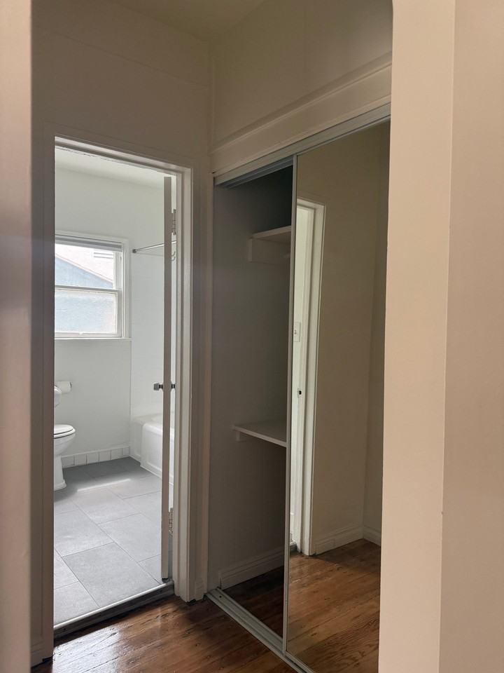 1781 Orchid Ave #201 - Photo 7 of 17