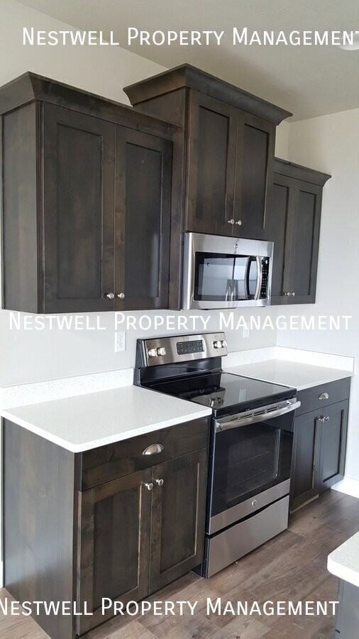 2299 W Cresthaven Ln - Photo 7 of 50