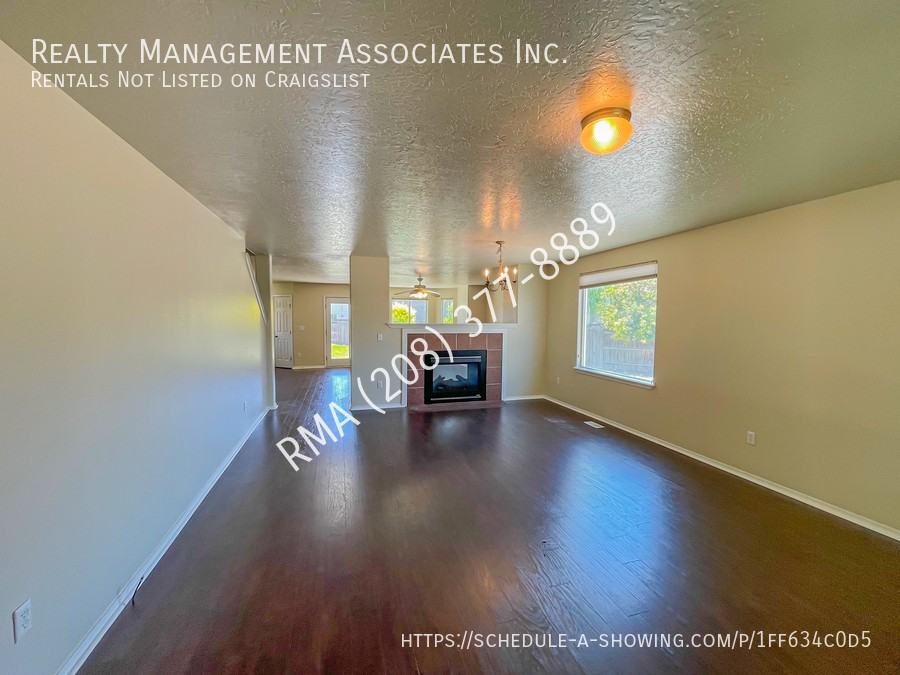 5118 Lathrop Pl - Photo 4 of 20