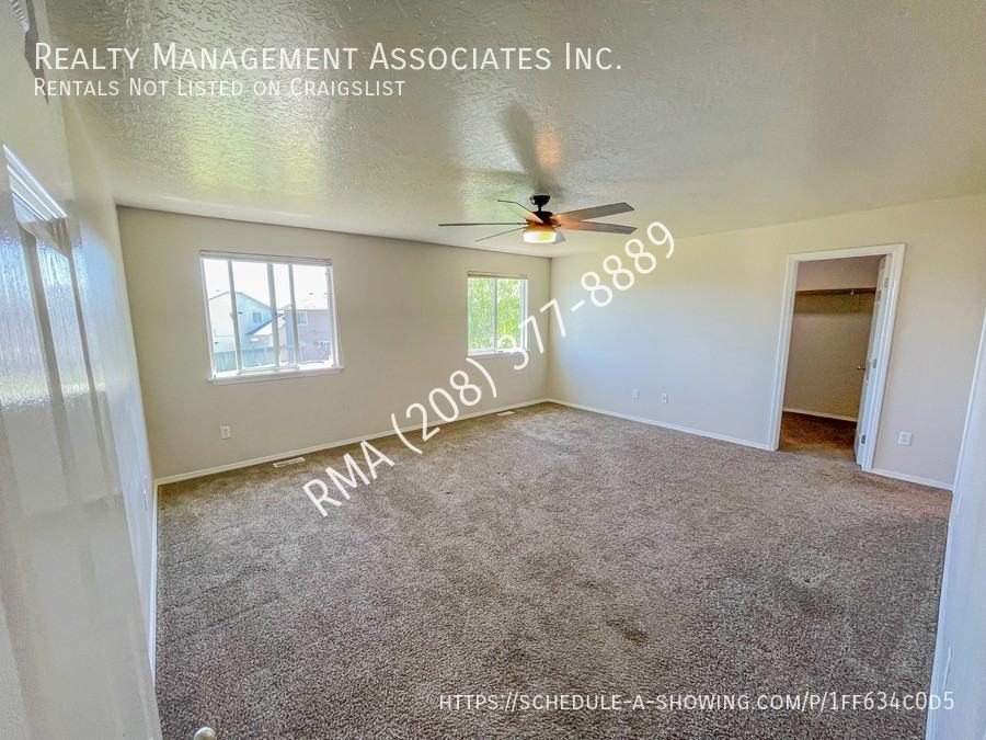 5118 Lathrop Pl - Photo 5 of 20