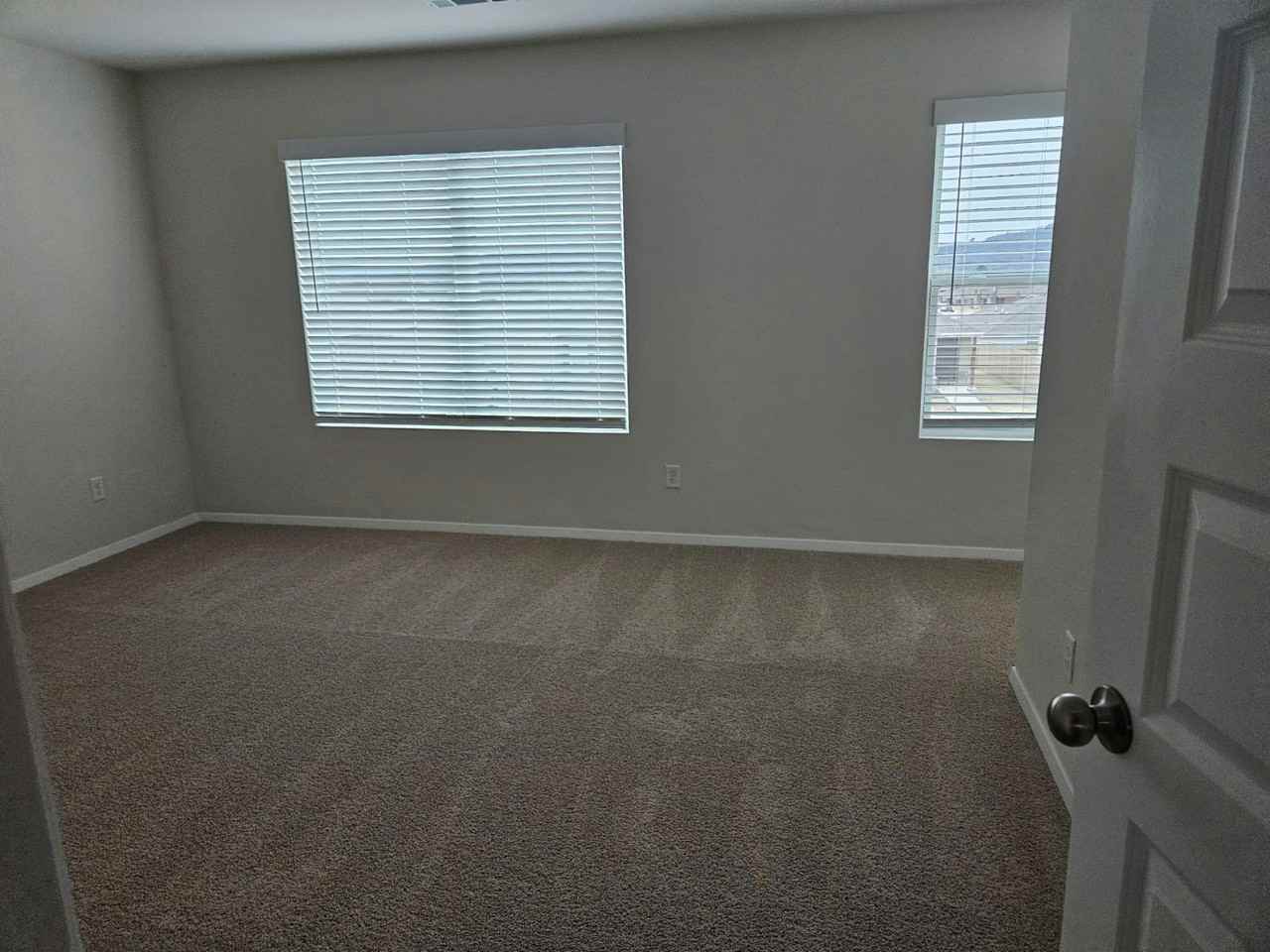 2417 East War Eagle Street - Photo 6 of 20