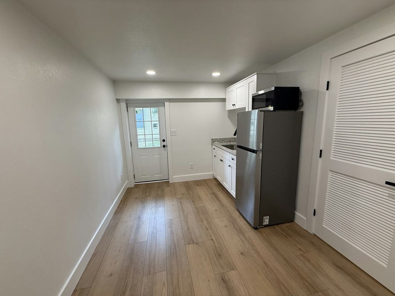 2029 Portsmouth St, Unit 2D - Photo 2 of 10