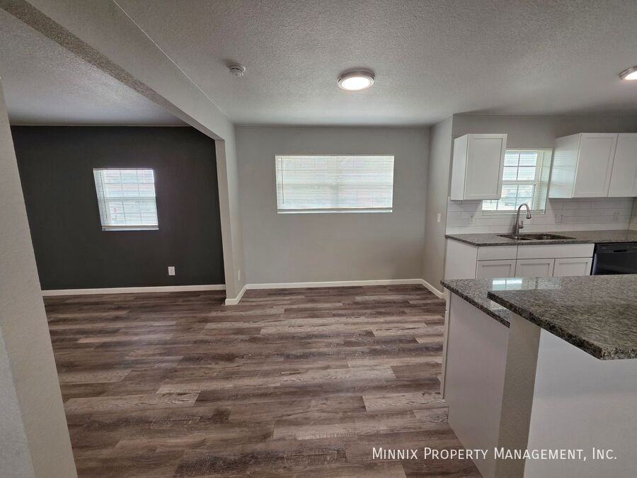 4603 Mercedes Dr - Photo 7 of 26