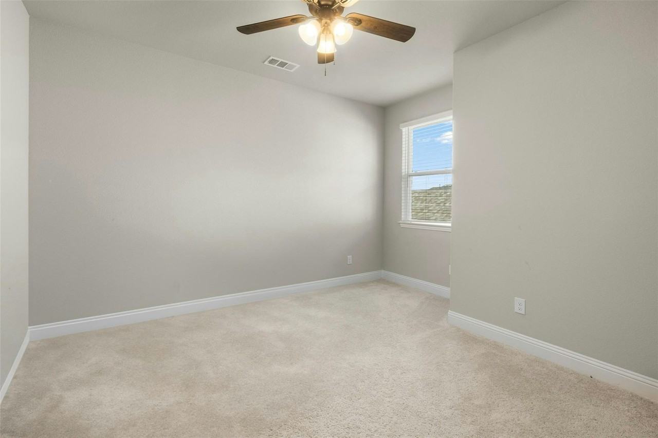 2807 Woodland Court - Photo 3 of 23