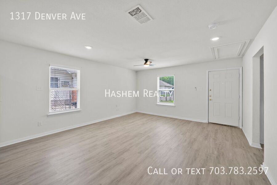1317 Denver Ave - Photo 3 of 14