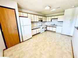featured image of 901 Syracuse Ave Bldg D #52