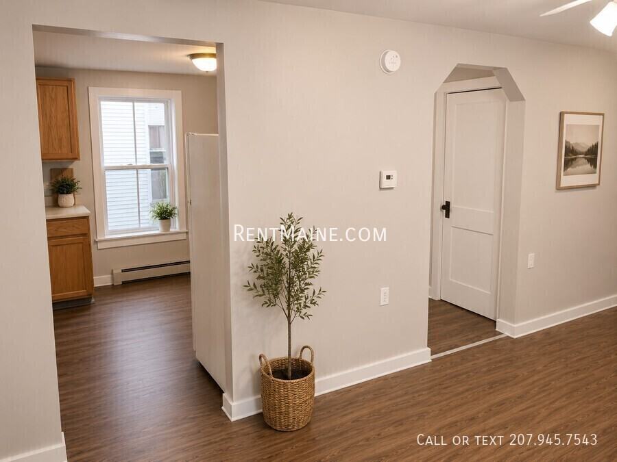 326 Grove St - Photo 4 of 13