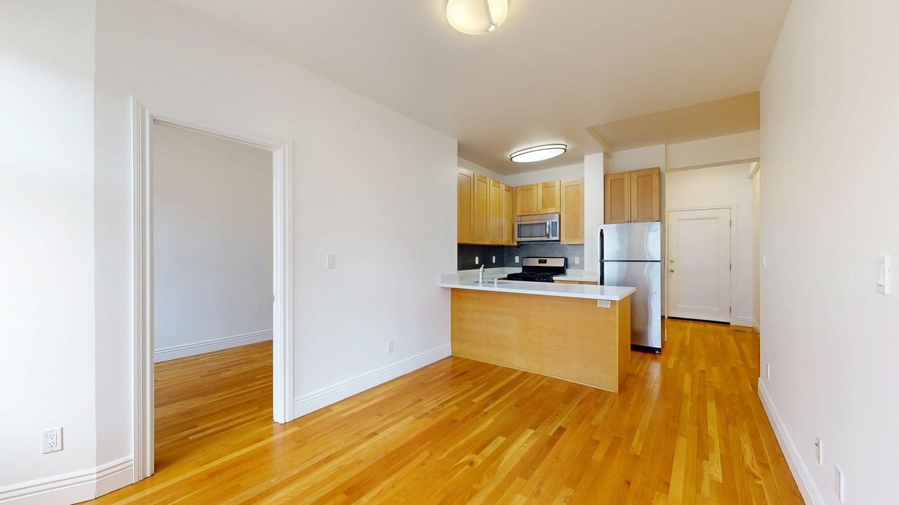 1106 Bush St #501 - Photo 4 of 13