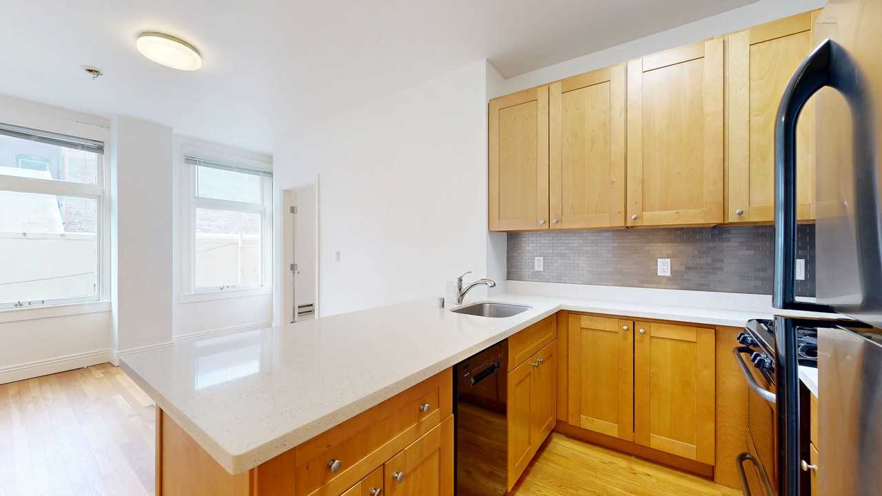 1106 Bush St #501 - Photo 6 of 13