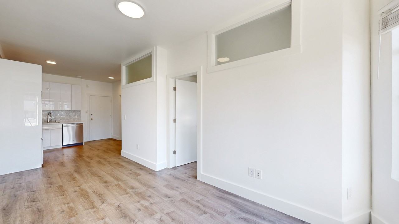 812 Eddy St #405 - Photo 5 of 12
