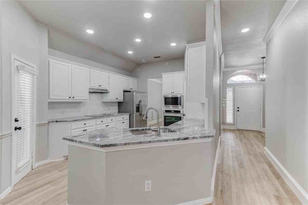 9224 Cedardale Dr #1 - Photo 2 of 11