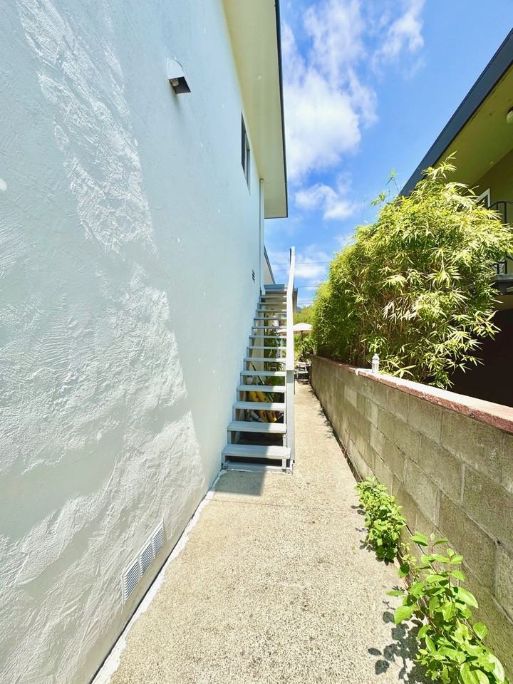 3061 Kansas Street - Photo 4 of 20