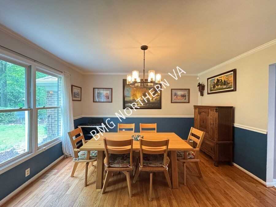 4800 Occoquan Overlook - Photo 6 of 50