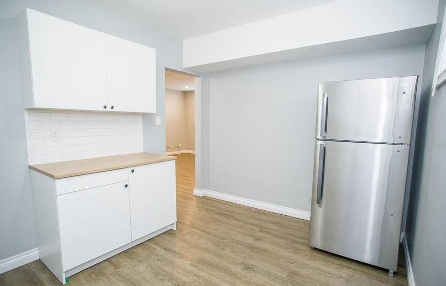 264 Bruce St - Photo 5 of 11