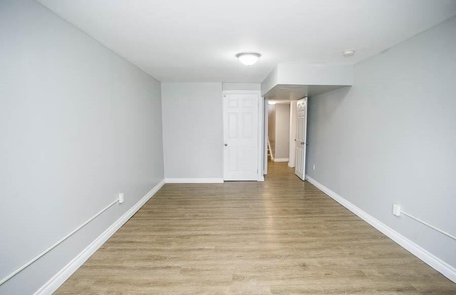 264 Bruce St - Photo 7 of 11