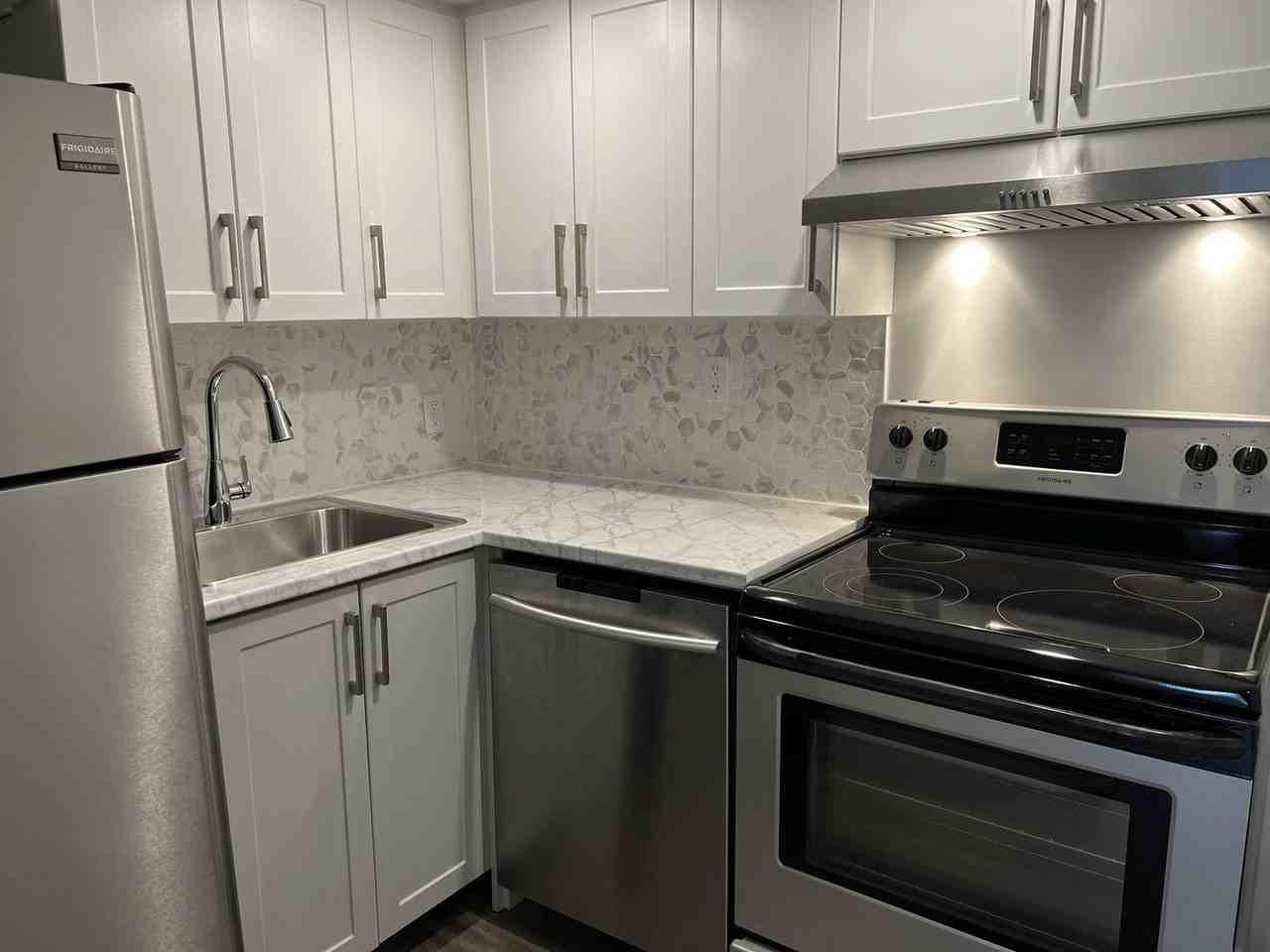 272 The Westway - Photo 6 of 8