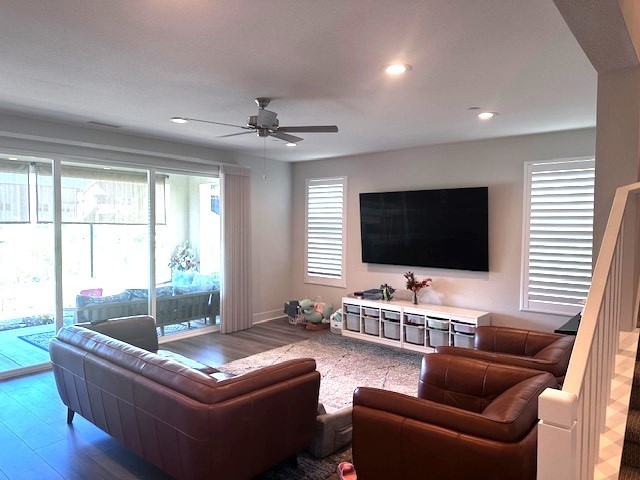 10644 Melogold Way, San Diego, CA 92126 #1 - Photo 3 of 39
