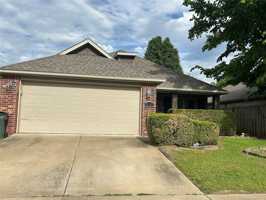 featured image of 2632 N Barcelona Ave