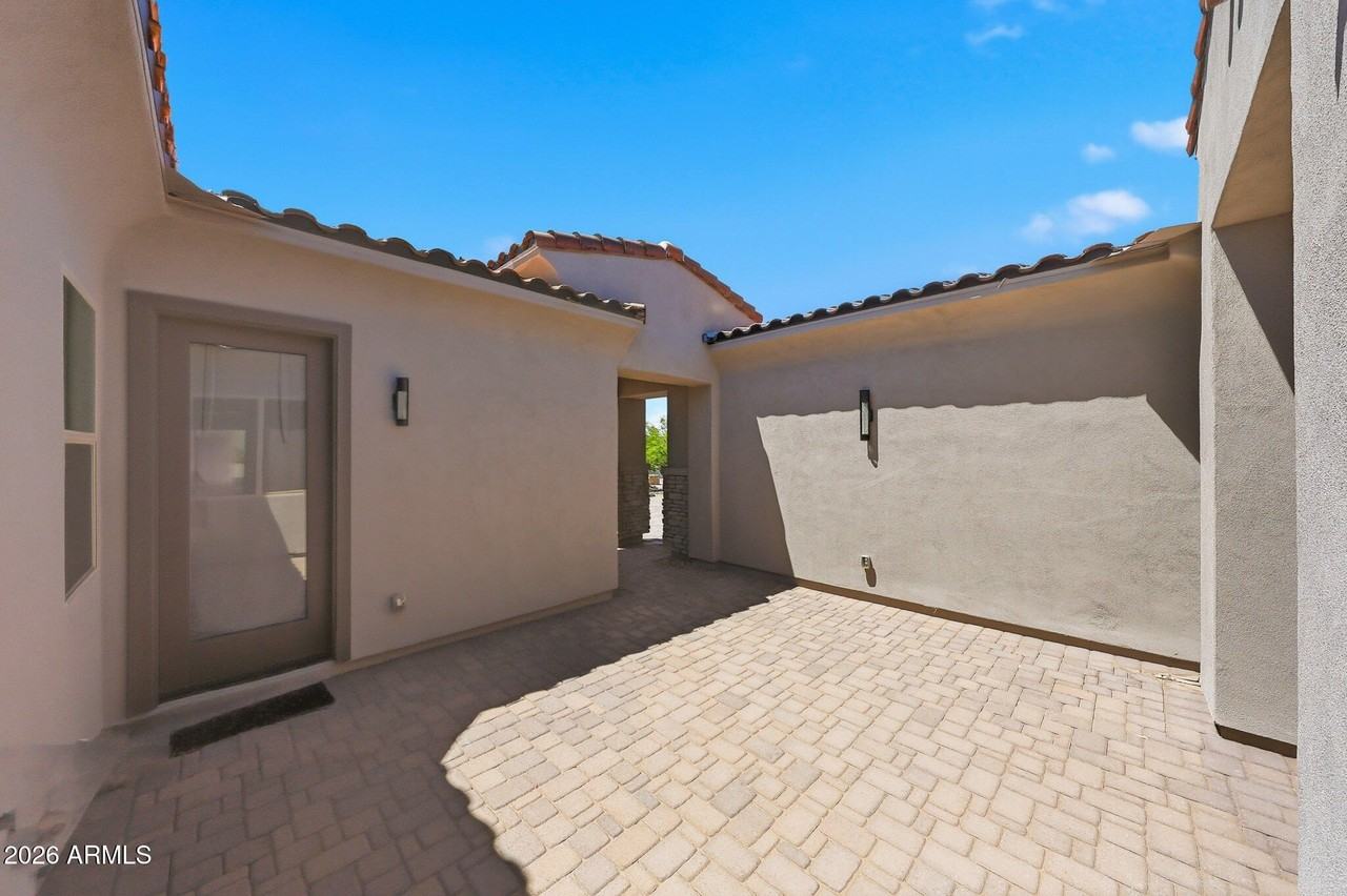 6896 E Lomas Verdes Dr - Photo 3 of 50