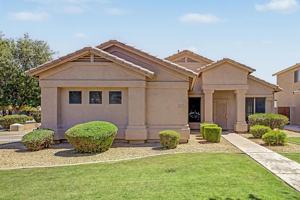 featured image of 1331 W Blue Ridge Ct
