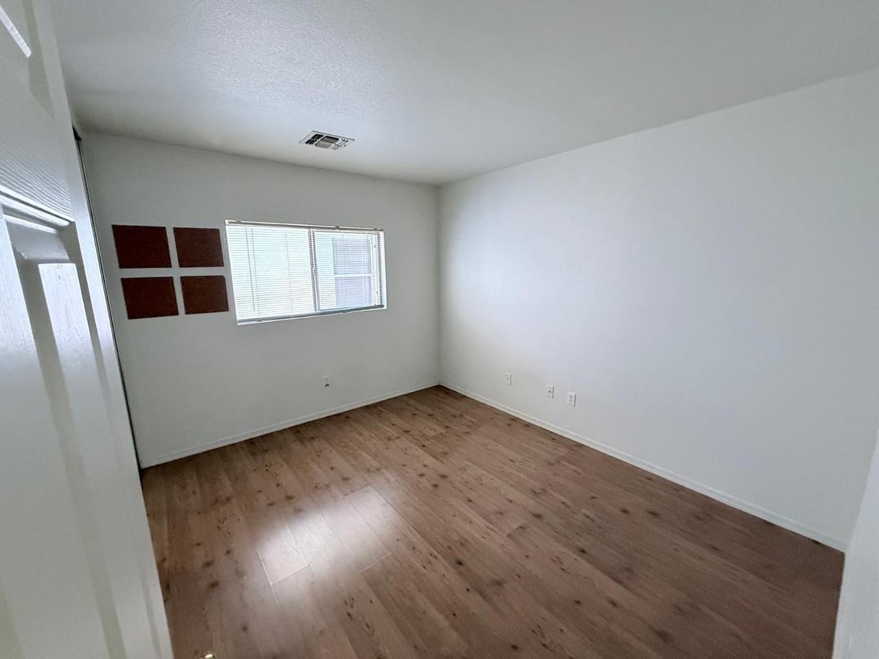 1106 S Fresno Ct - Photo 5 of 17