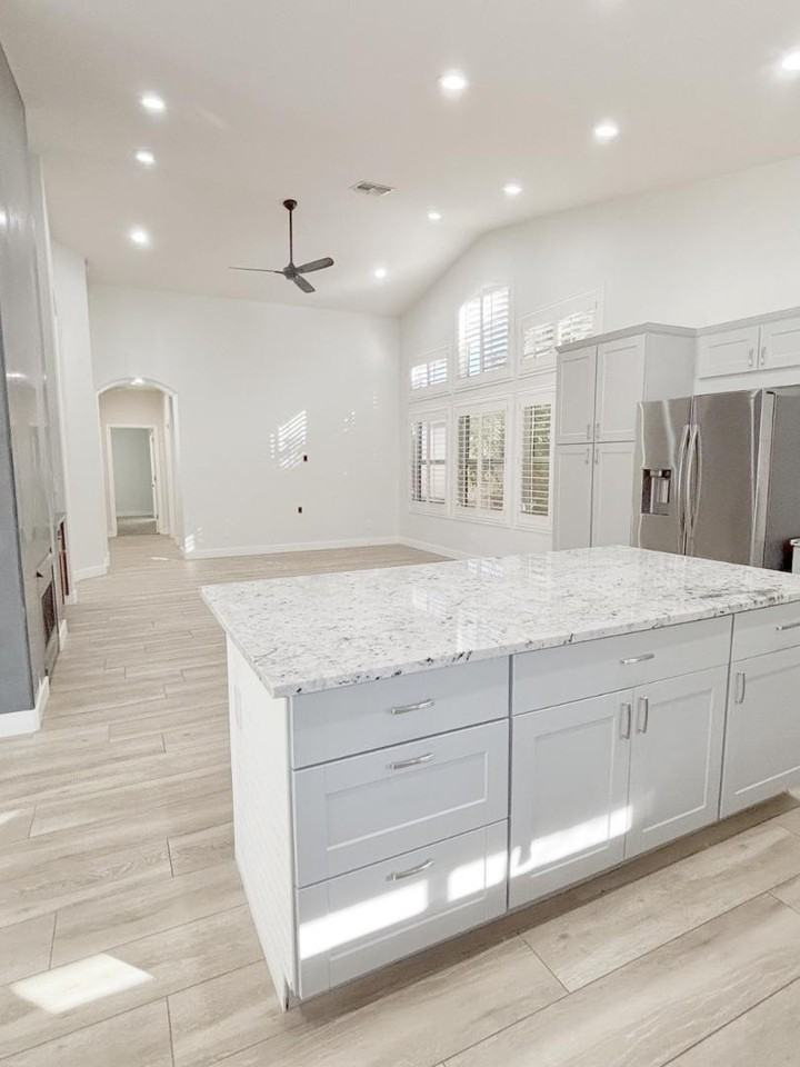 5311 E Danbury Rd - Photo 5 of 6