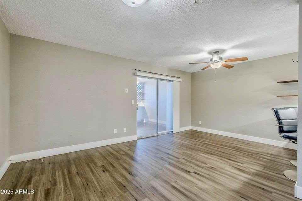 1826 N Spring #201 - Photo 7 of 17