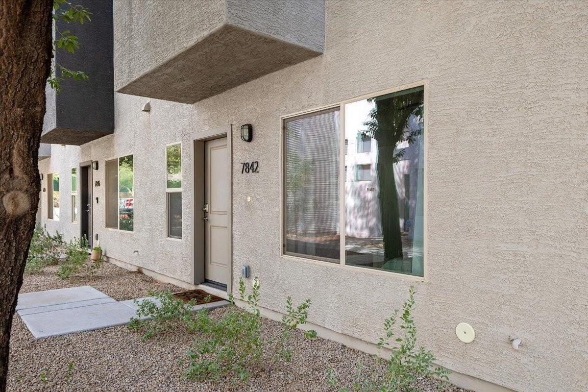 7842 N 20th Gln - Photo 4 of 36