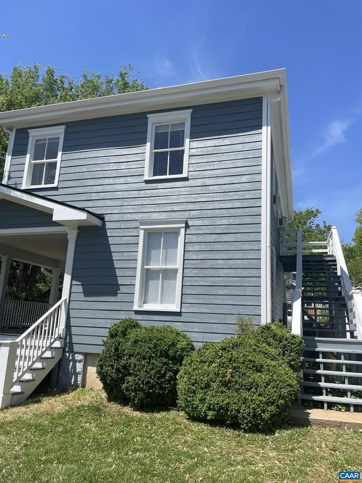 213 Douglas Ave #B - Photo 2 of 19