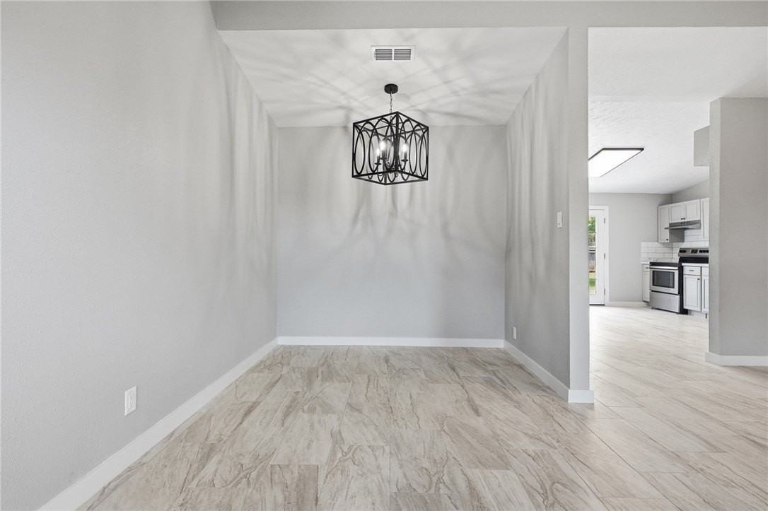 103 Magnolia Pl - Photo 5 of 29