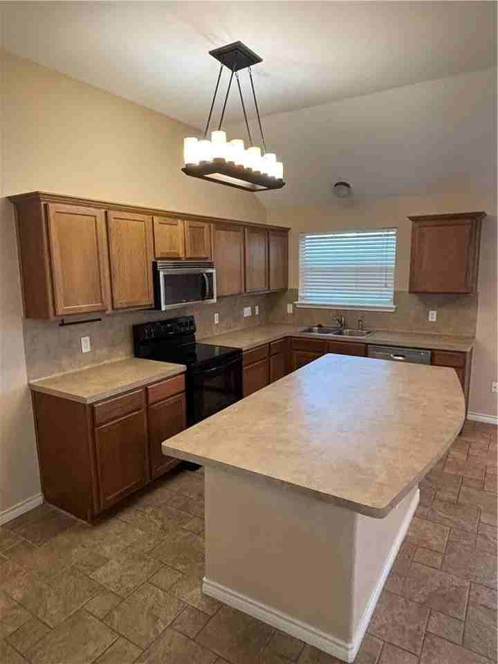 2337 Nautical Wind Dr - Photo 3 of 8