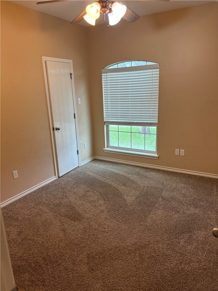 2337 Nautical Wind Dr - Photo 5 of 8