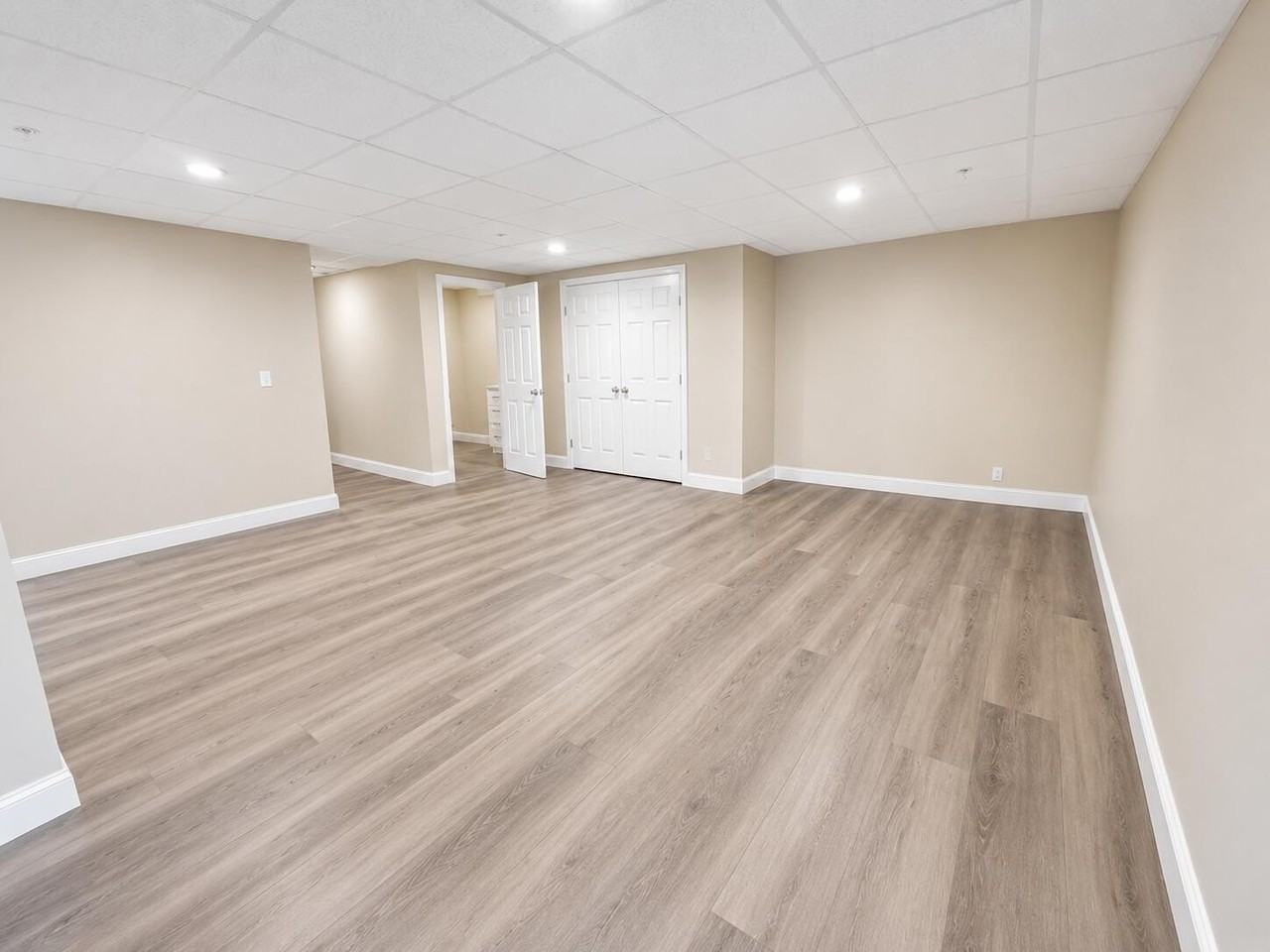 199 Main St #4 - Photo 3 of 13