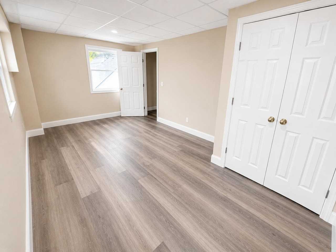 199 Main St #4 - Photo 4 of 13