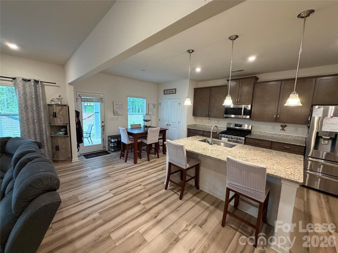 4680 Courtney Creek Dr - Photo 7 of 31