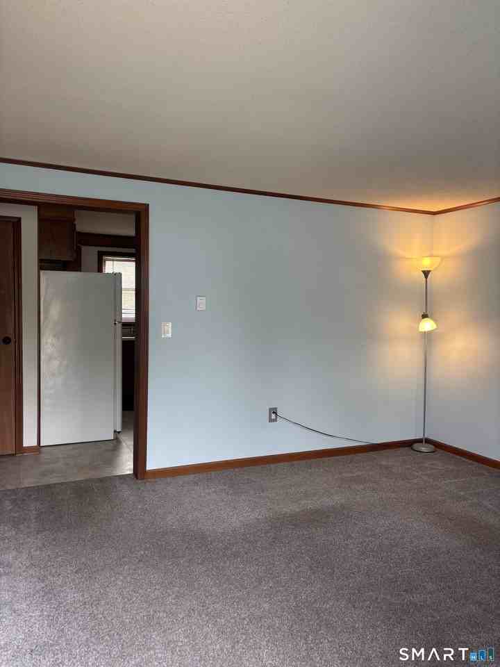 155B Pennsylvania Ave - Photo 4 of 18