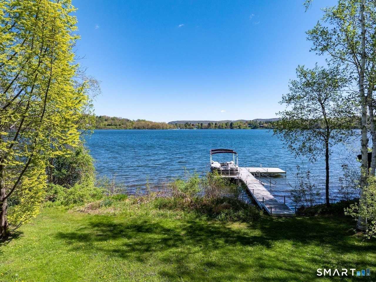 165 Interlaken Rd - Photo 2 of 31