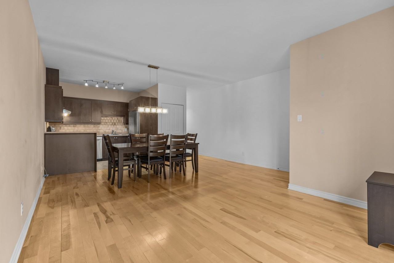 85 Av Beaumont - Photo 4 of 21