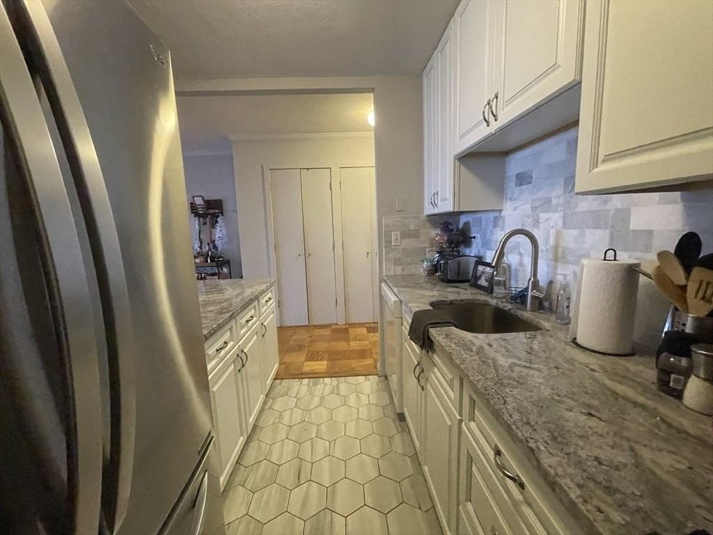8 Whittier Pl Apt 23b - Photo 7 of 23