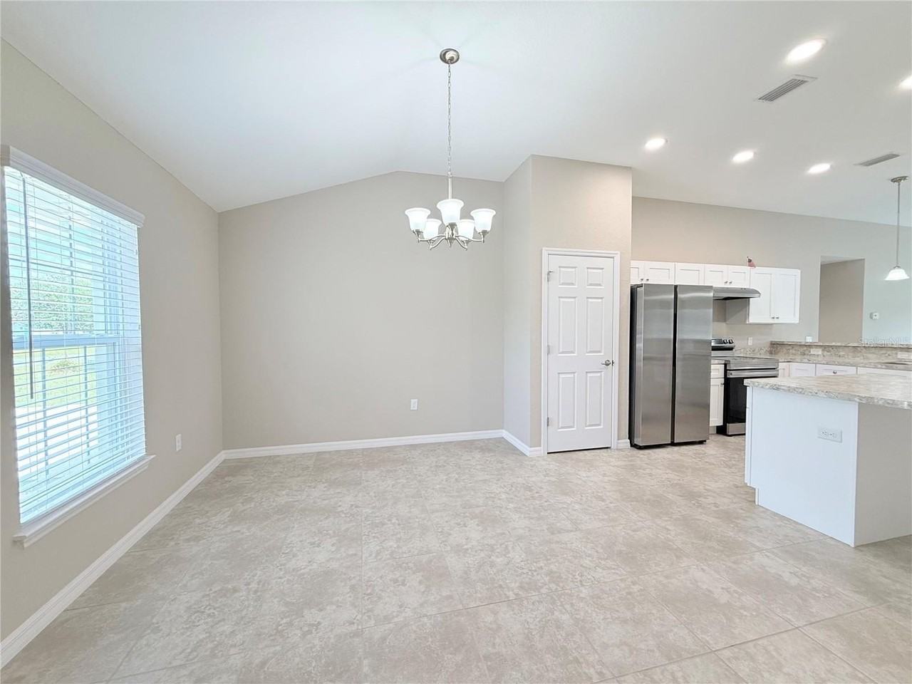15712 Sw 37th Cir - Photo 3 of 22