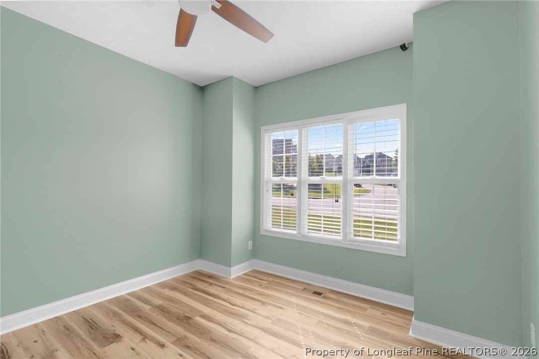 1621 Ellie Ave - Photo 5 of 31