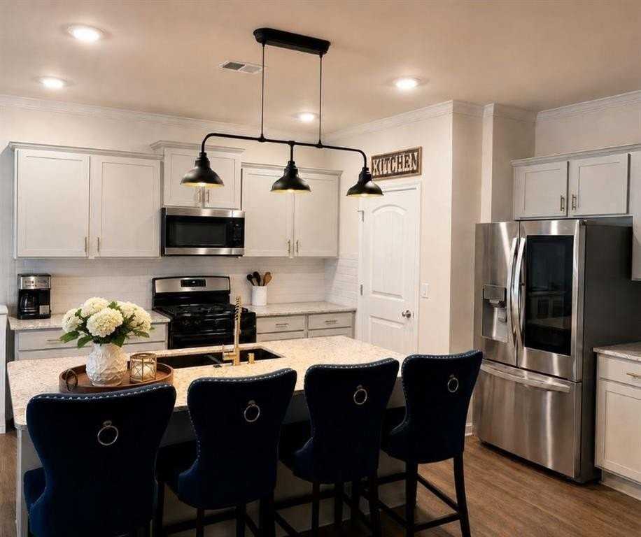 183 Durana Way - Photo 3 of 15