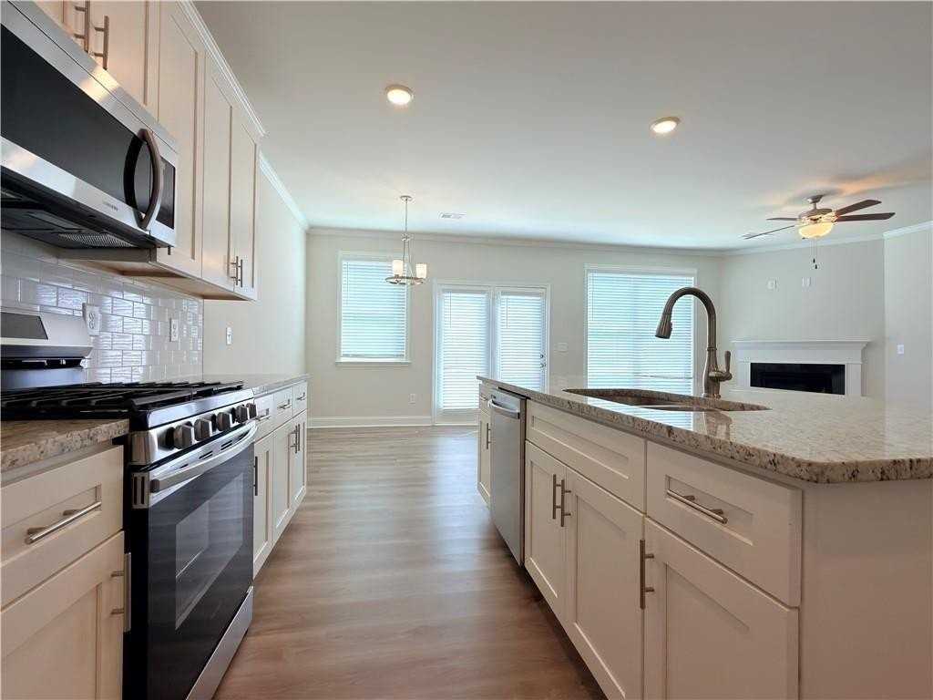 470 Hellen Valley Dr - Photo 7 of 40