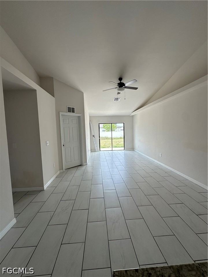 4408 Skyline Blvd - Photo 7 of 21