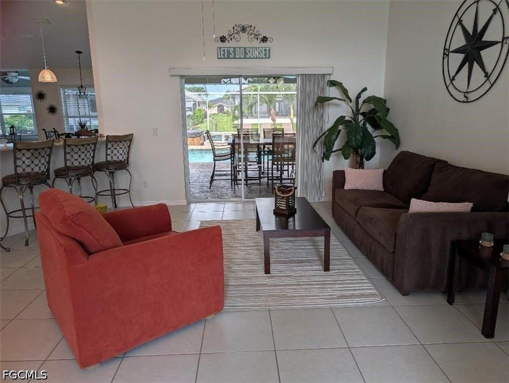 5008 Sw 9th Pl - Photo 3 of 21
