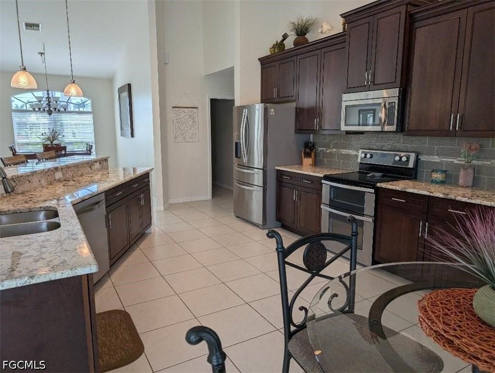 5008 Sw 9th Pl - Photo 7 of 21
